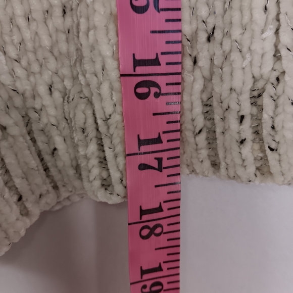 LA Hearts Cable Knit Sweater size S - Picture 7 of 8